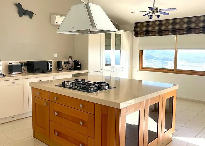 Stunning Sea View And Pool - The View Vila *