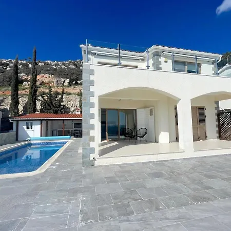 Stunning Sea View And Pool - The View 빌라