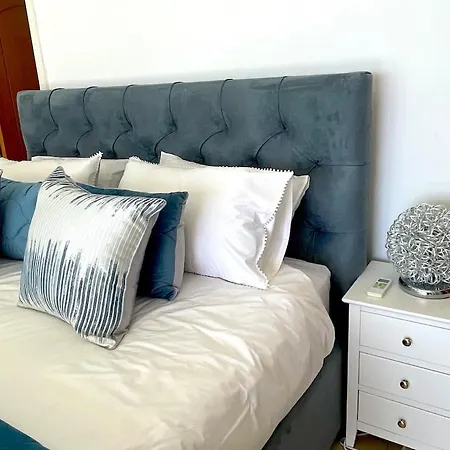 빌라 Stunning Sea View And Pool - The View *