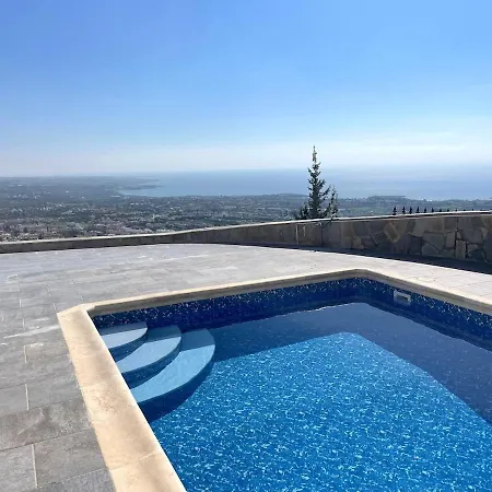 Stunning Sea View And Pool - The View *