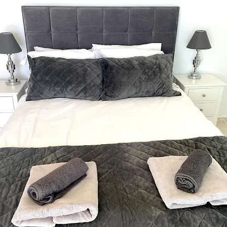 Stunning Sea View And Pool - The View 빌라