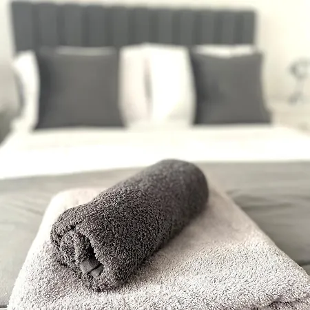 빌라 Stunning Sea View And Pool - The View *