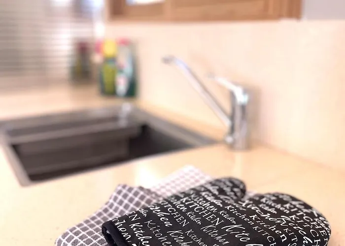 Stunning Sea View And Pool - The View